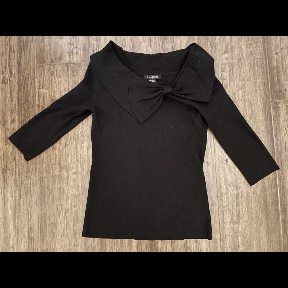 WhiteHouse BlackMarket Asymmetrical Top with Bow [medium]